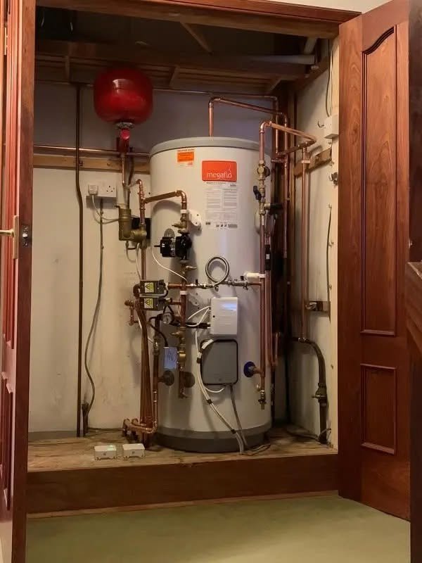 Hot-water cylinder and central-heating installation in Fife